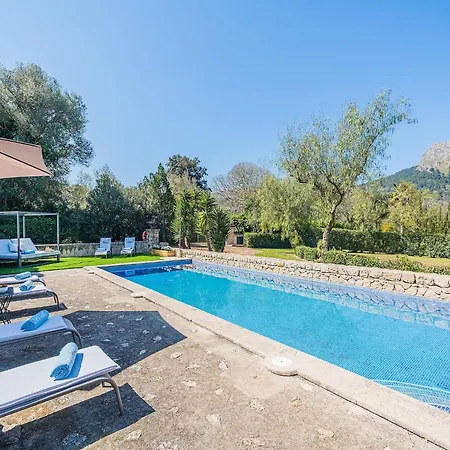 Historic With Mountain Views, Mallorca Villa Pollença