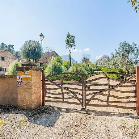 Villa Historic With Mountain Views, Mallorca *