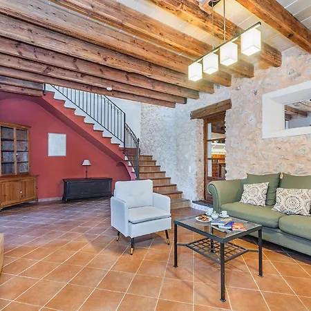 Villa Historic With Mountain Views, Mallorca Pollença
