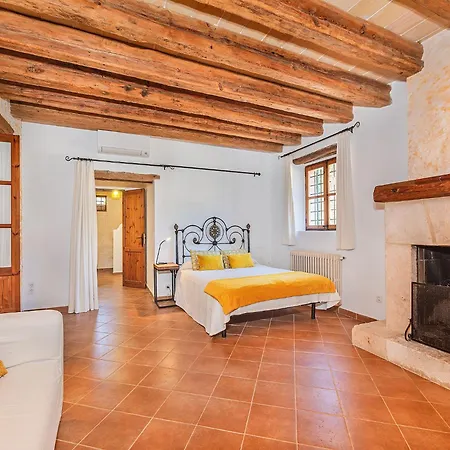 Villa Historic With Mountain Views, Mallorca *