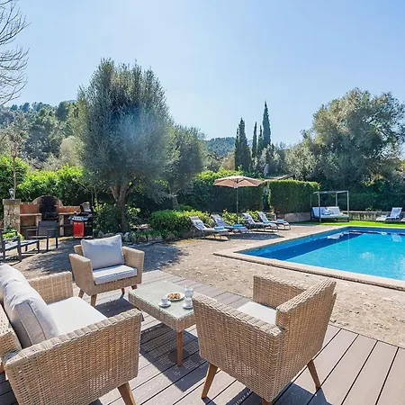 Historic With Mountain Views, Mallorca * Pollença