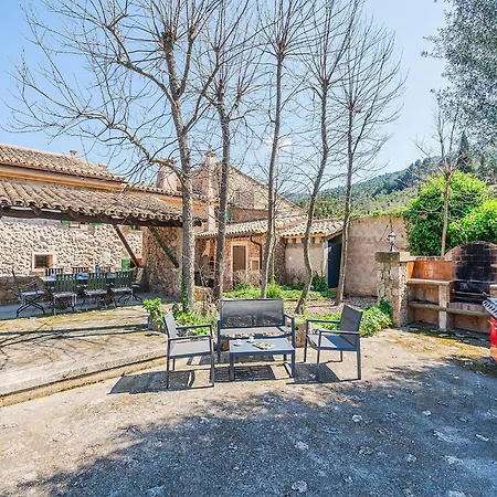 Historic With Mountain Views, Mallorca Villa